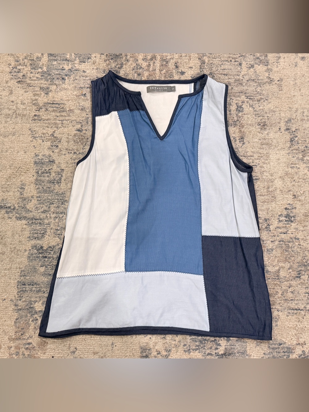 Final Price Colorblock Sleeveless Top in Blue and Navy